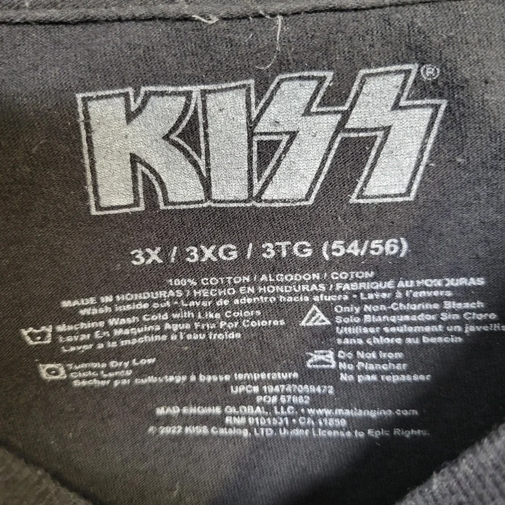 KISS World Tour 2022 '77 Graphic T-Shirt Band Tee Rock Concert 3X 3XL Black - Picture 2 of 7
